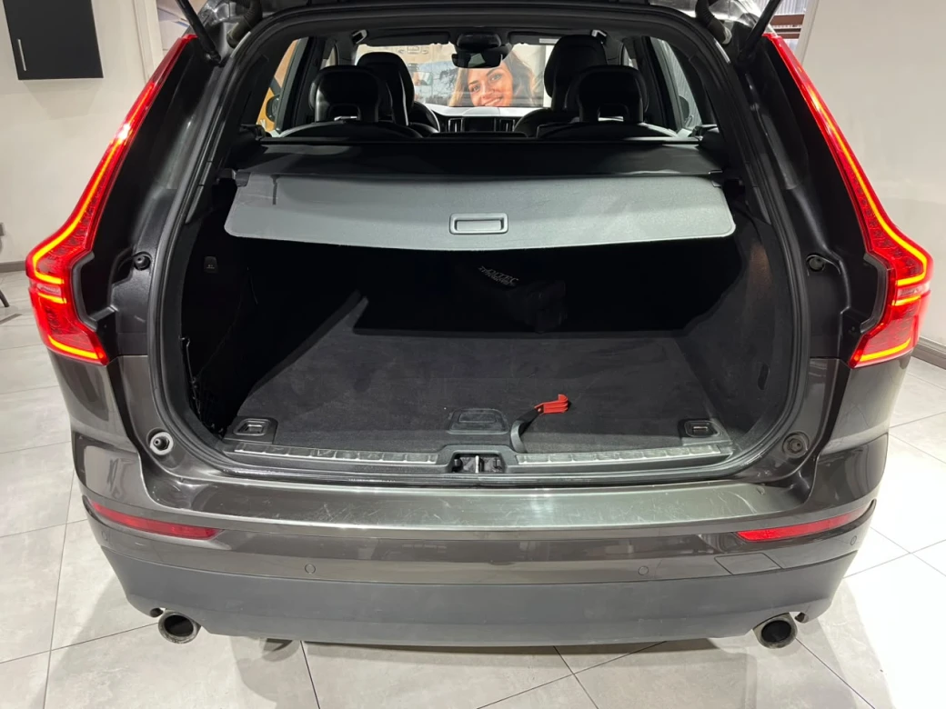 Volvo Xc60 D4 Kinetic — foto 3 de 29
