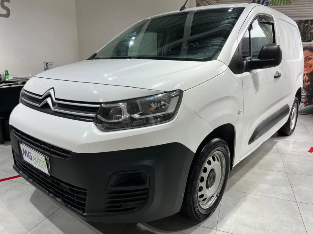 Citroën Berlingo K9 — foto 4 de 26