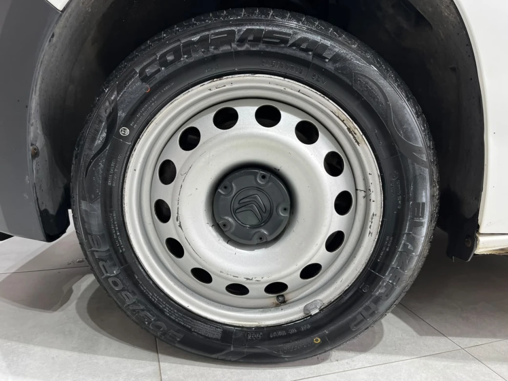 Citroën Berlingo K9 — foto 6 de 26