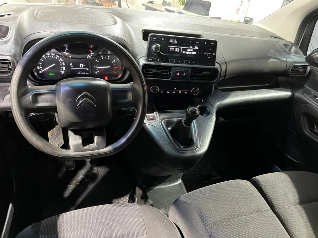 Citroën Berlingo K9 — foto 13 de 26