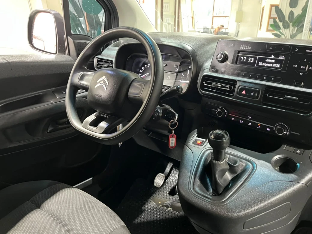 Citroën Berlingo K9 — foto 16 de 26