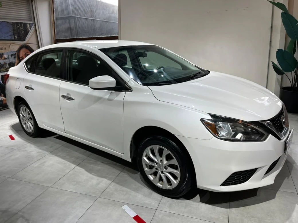 Nissan Sentra Sense — foto 15 de 32
