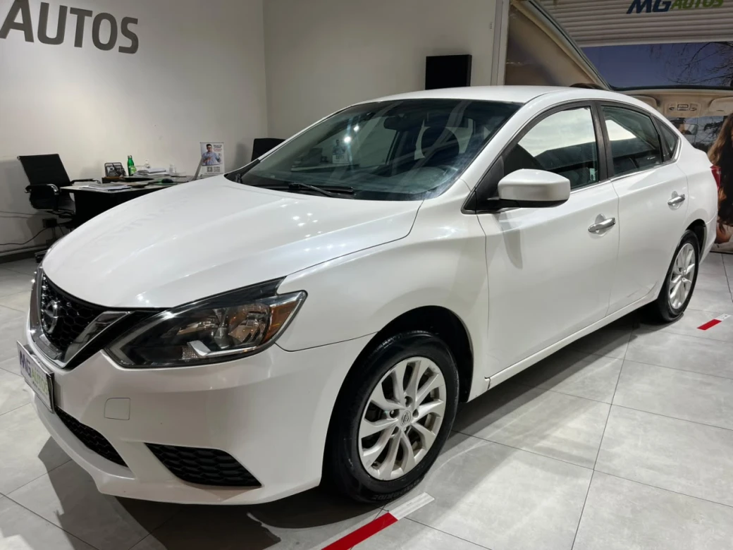 Nissan Sentra Sense — foto 27 de 32