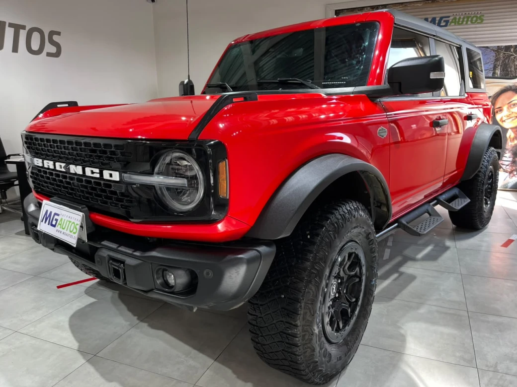 Ford Bronco Wildtrak — foto 1 de 29
