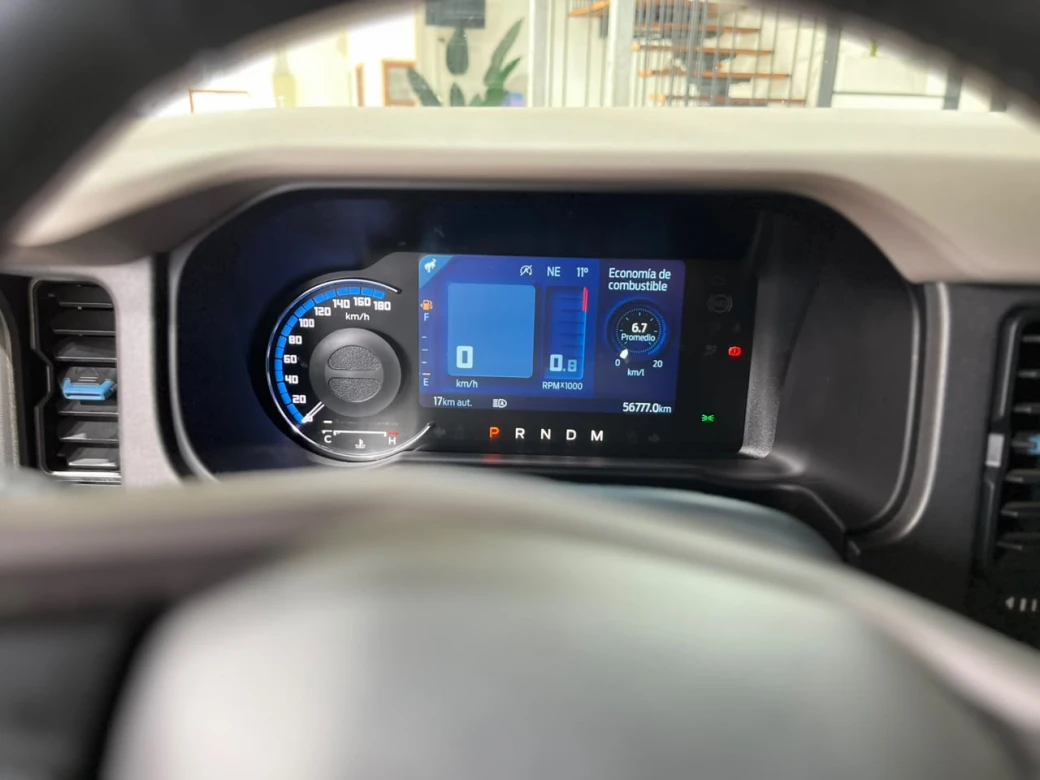 Ford Bronco Wildtrak — foto 13 de 29