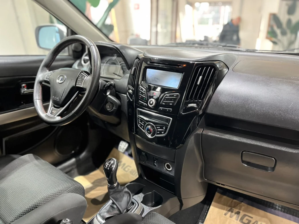 Great Wall M4 Hb — foto 1 de 35