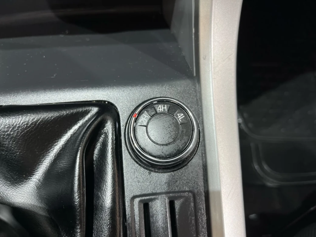 Maxus T60 — foto 17 de 33
