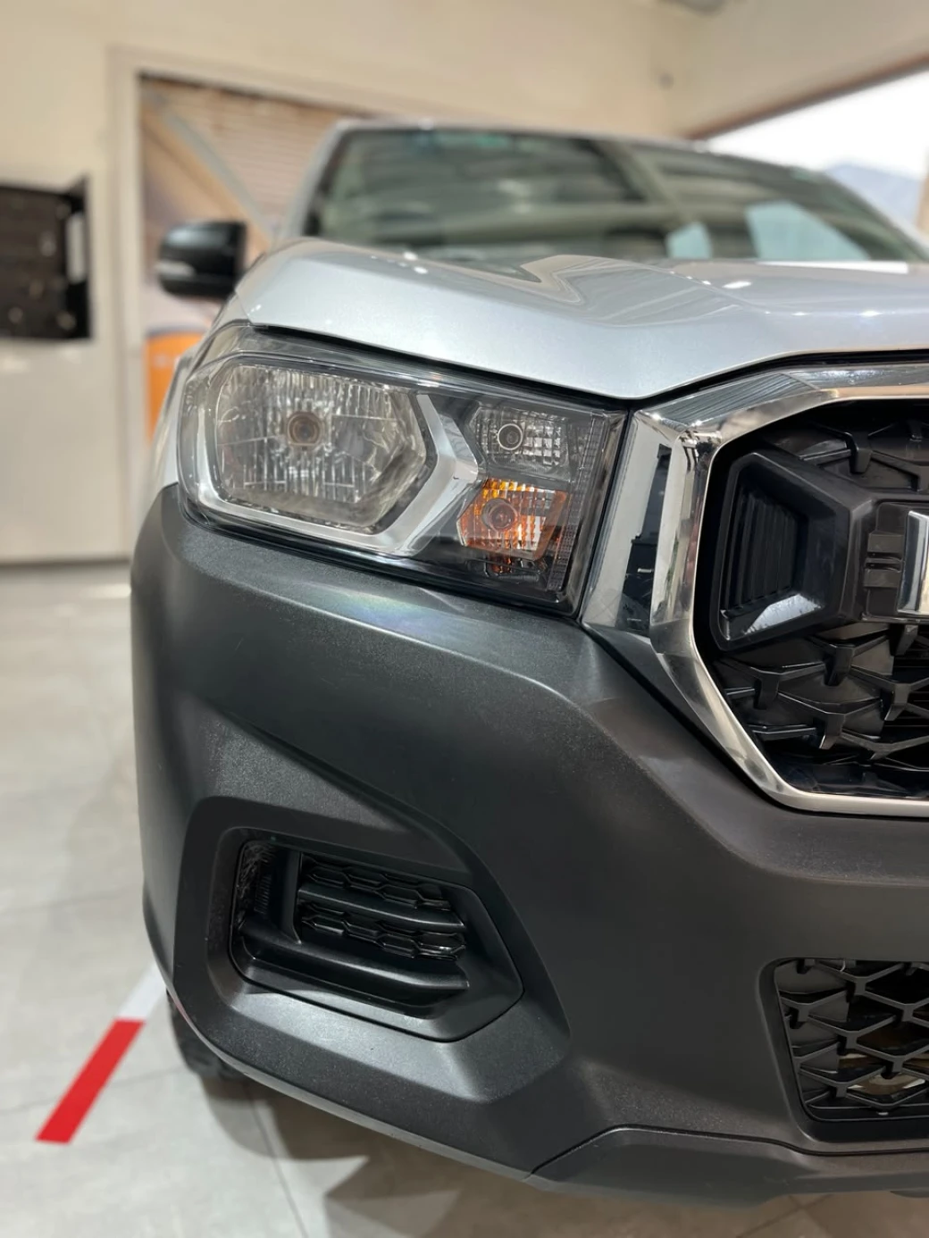 Maxus T60 — foto 22 de 33