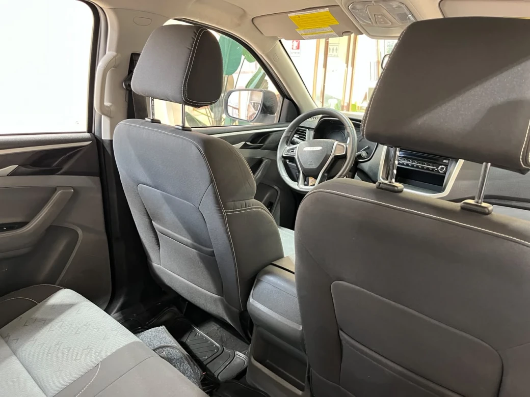 Maxus T60 — foto 24 de 33