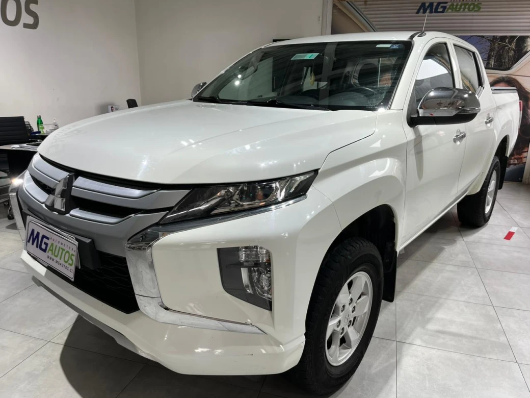 Mitsubishi L200 Katana Crt